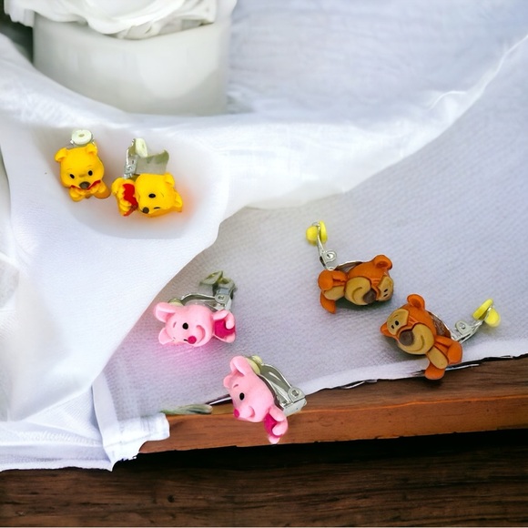 Adorable Set of 3 Winnie the Pooh Character Clip-on Earrings – Brand New! Disney - Picture 9 of 9
